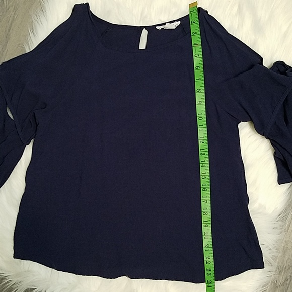 Navy Linen cold sholder top - Picture 5 of 7